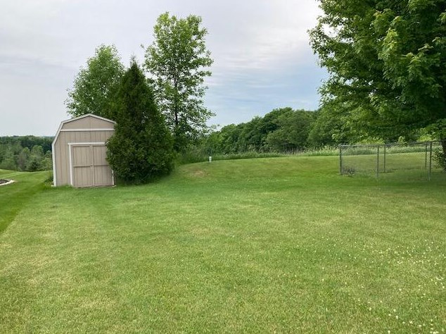 11432 Saxonburg Rd, Two Rivers, WI 54241