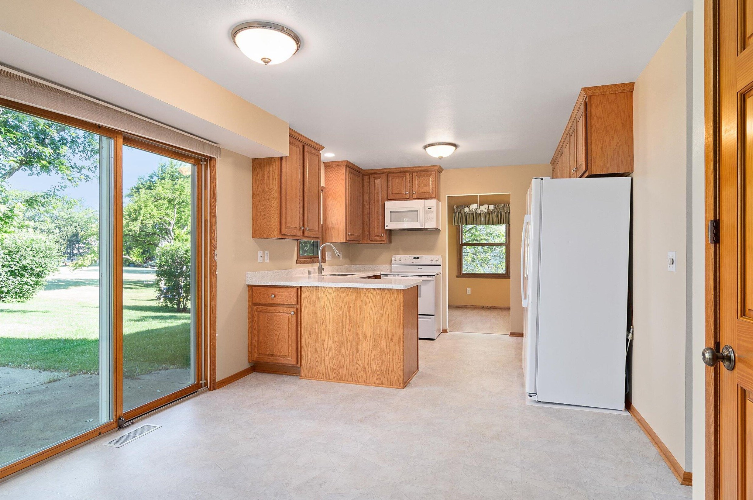 4335 S Regal Dr, Waukesha, WI 53151