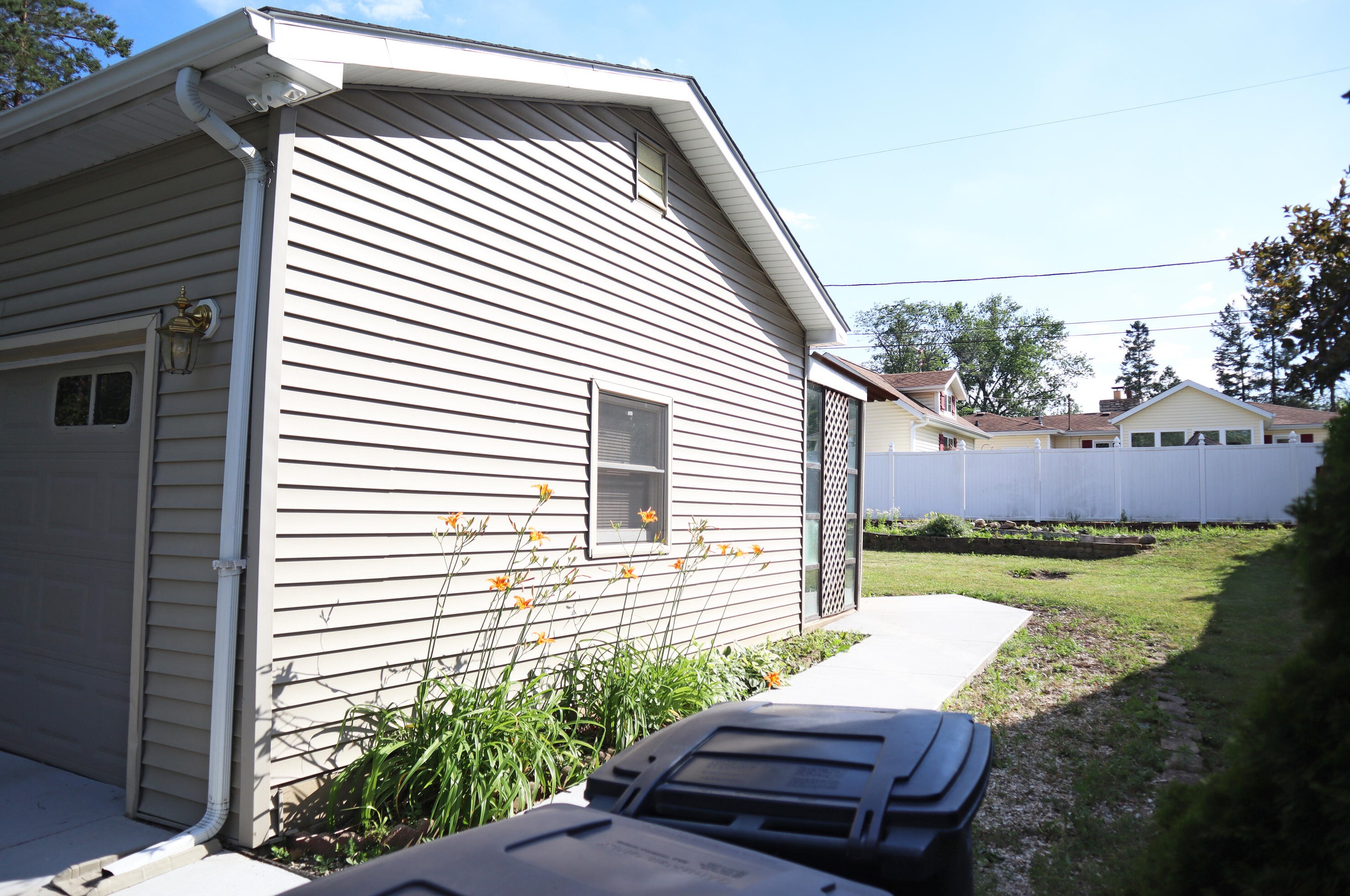 6210 242nd Ave, Paddock Lake, WI 53168-9796
