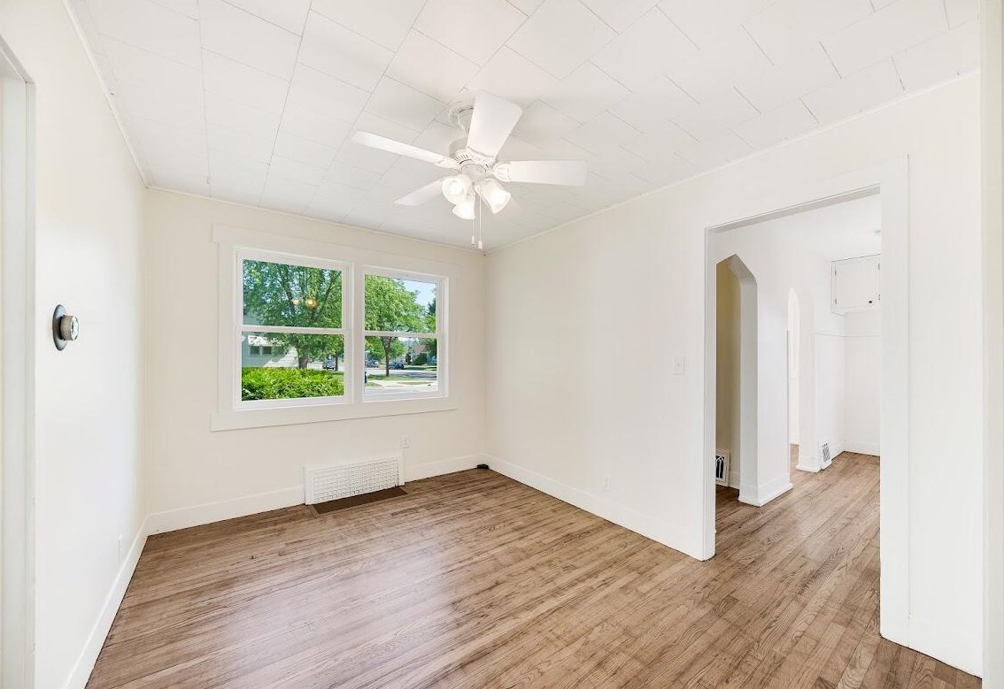 1654 Barlow St, La Crosse, WI 54601