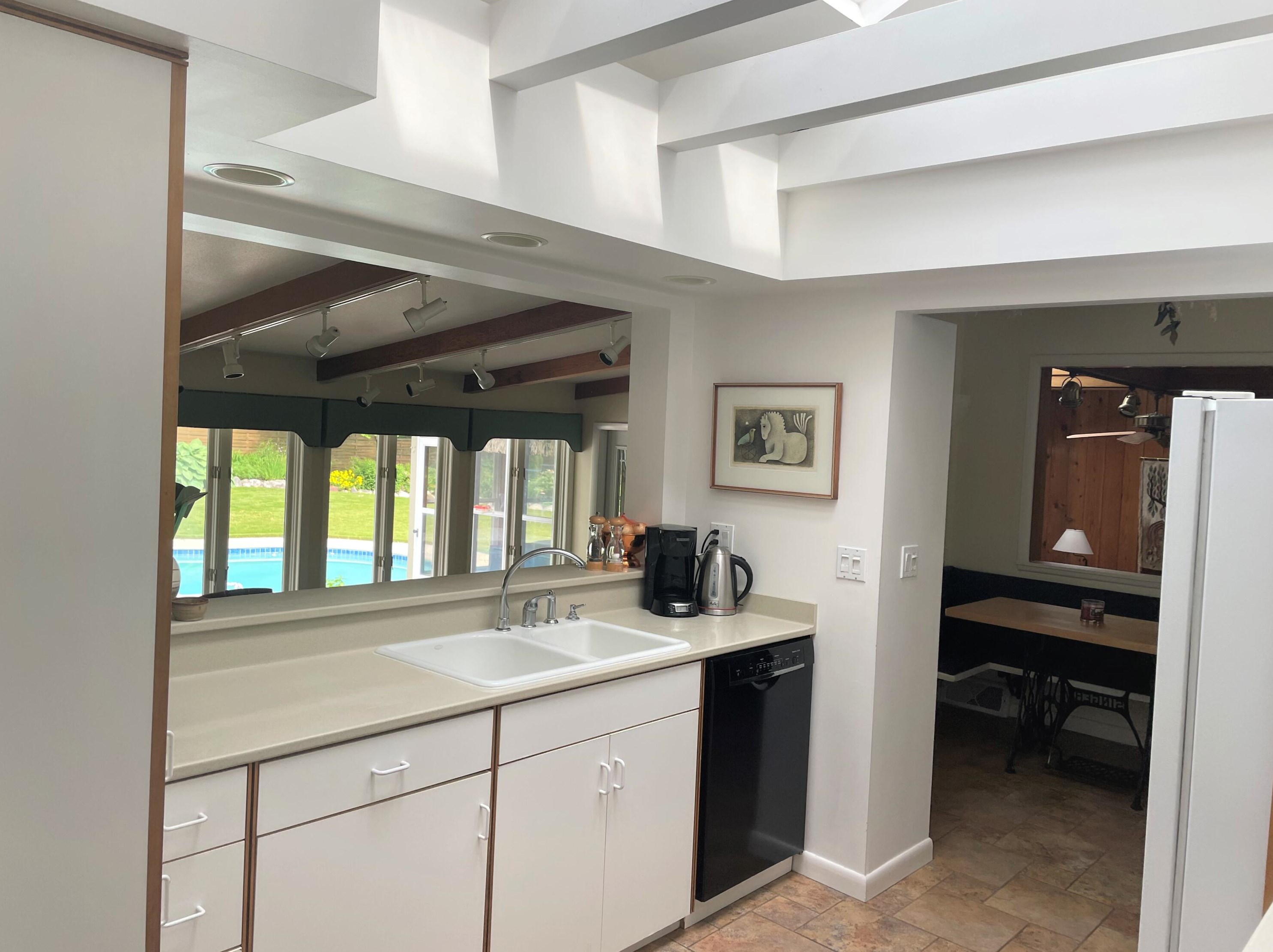 1016 N 40th St, Manitowoc, WI 54220