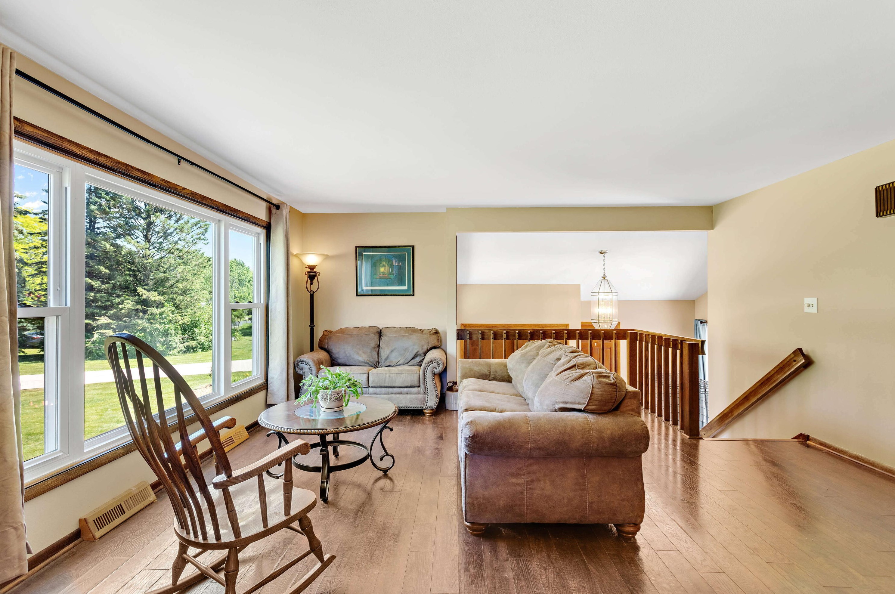 2247 Ridgewood Rd, Grafton, WI 53024-9547