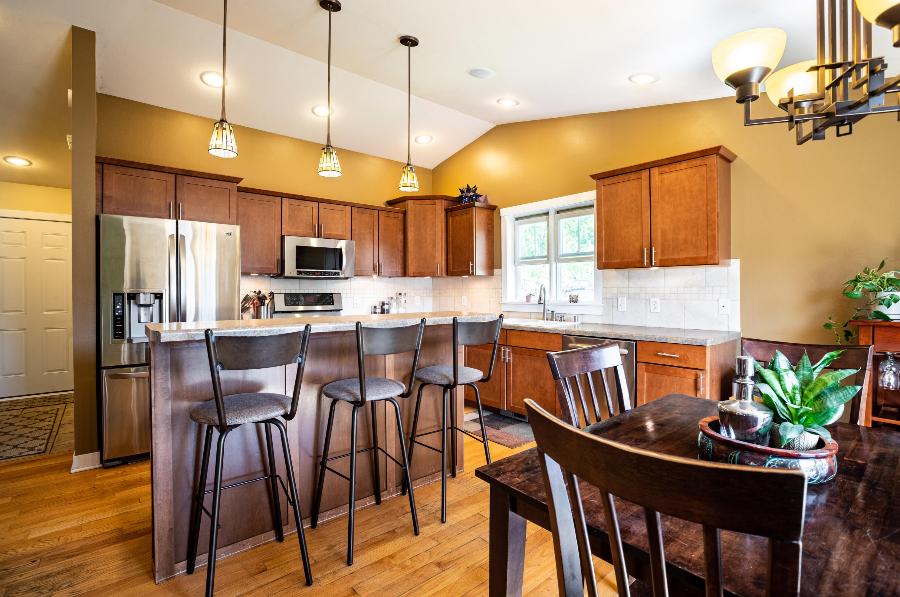 805 Timberwood Ln, Holmen, WI 54636