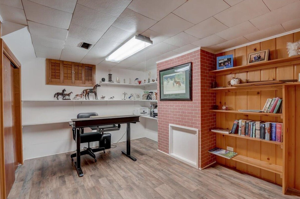 1355 Howard St, Racine WI  53404-2405 exterior