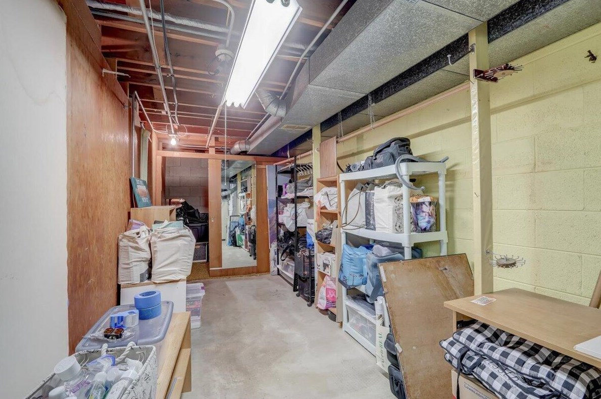 1355 Howard St, Racine WI  53404-2405 exterior