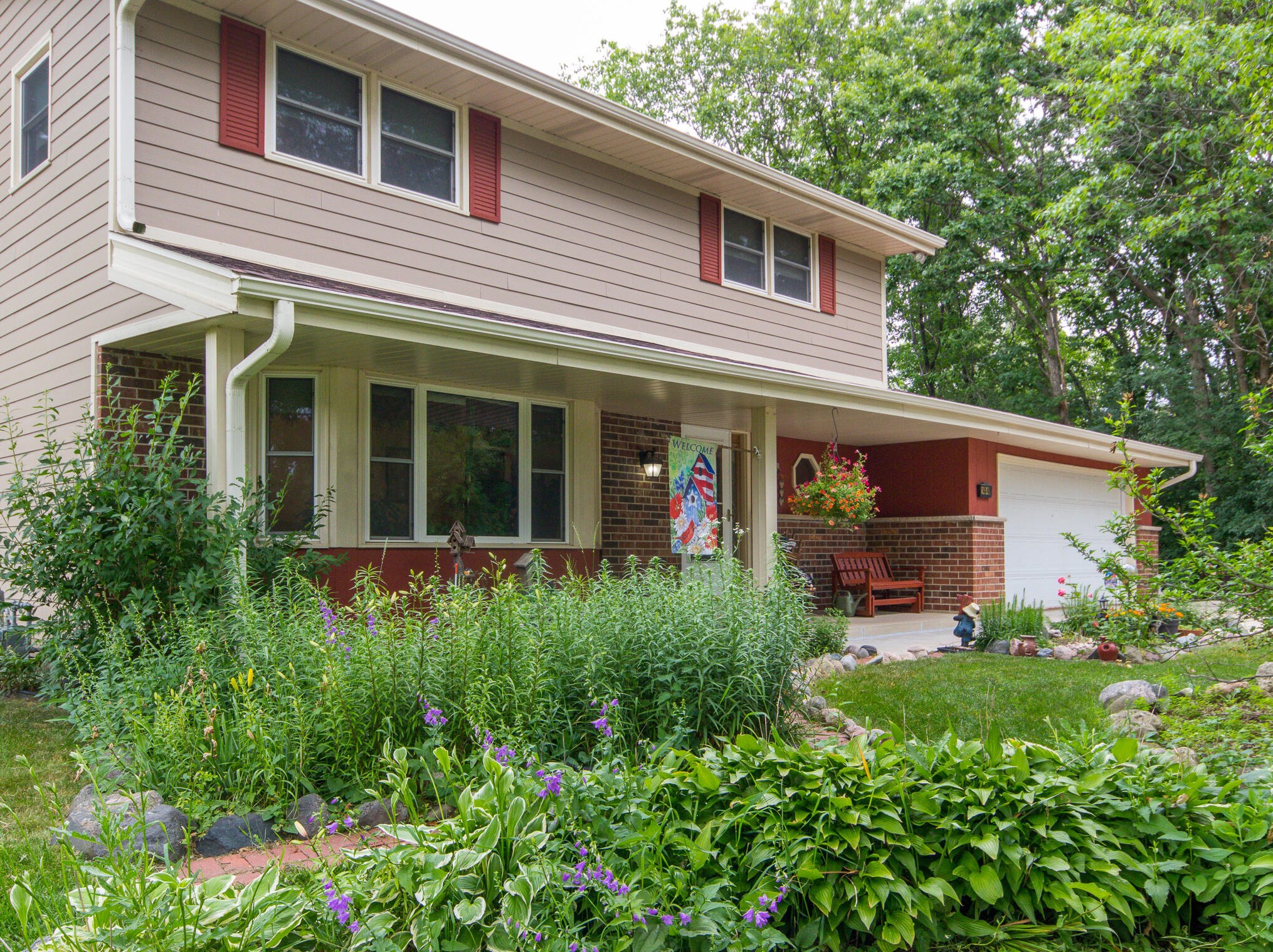 14840 W Pickford Ct, Waukesha, WI 53151