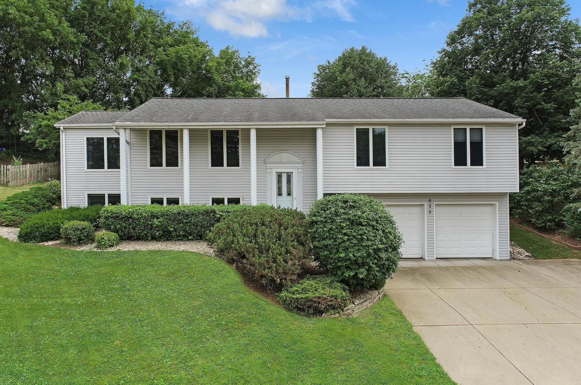 625 Lewis St, Lyons, WI 53105
