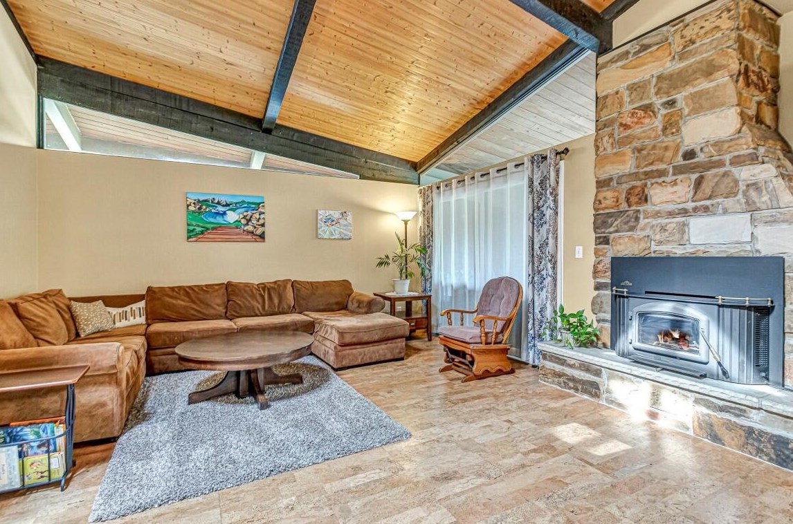 733 S 27th St, Sheboygan, WI 53081