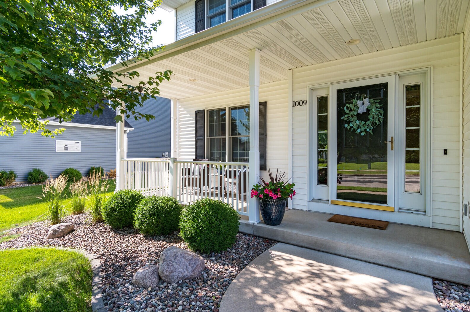 1009 Eastwood St, Holmen, WI 54636