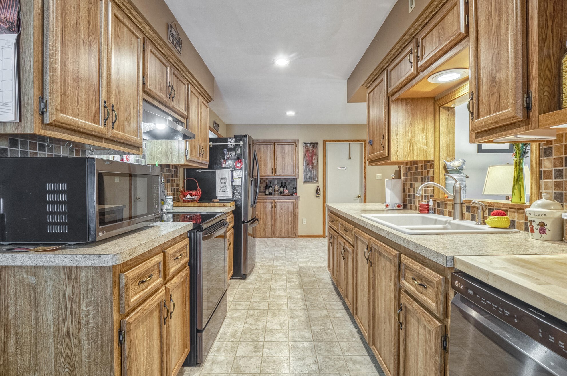 58 Evergreen Dr, Plymouth, WI 53073
