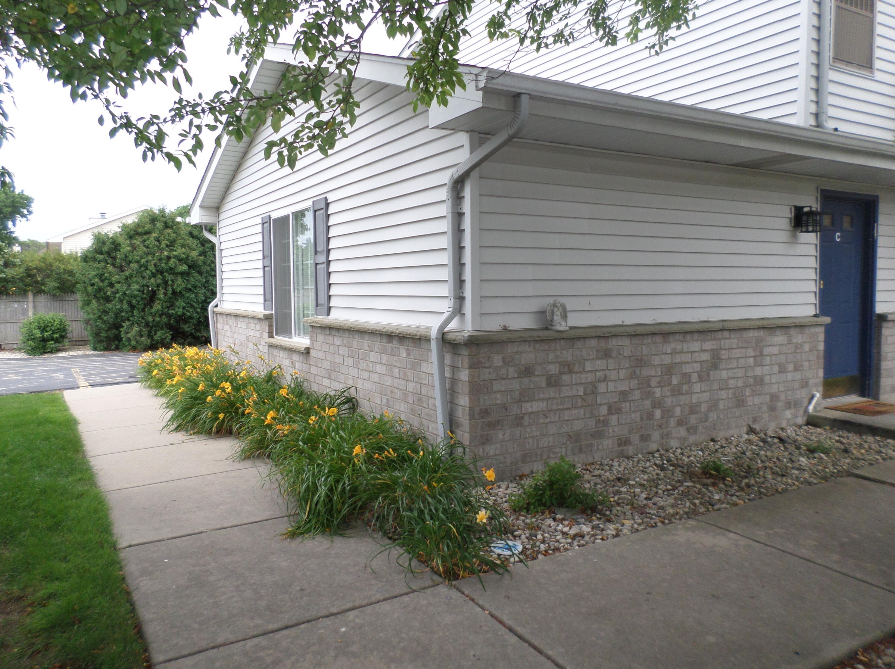 3511 85th St #c, Kenosha, WI 53142