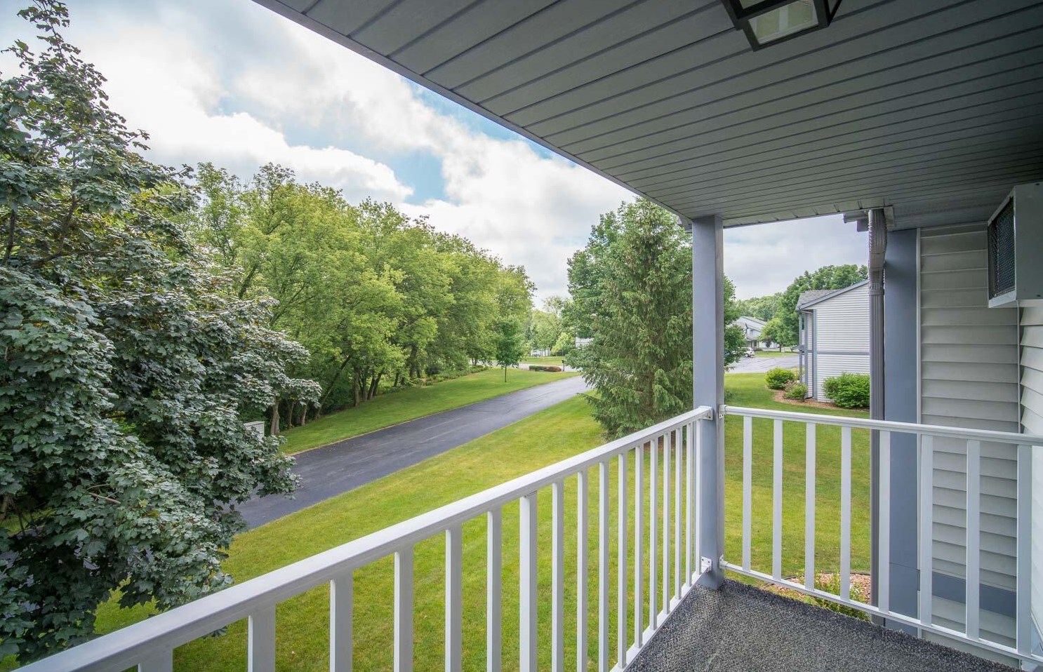 320 Auburn Meadows Ct #c, Campbellsport, WI 53010