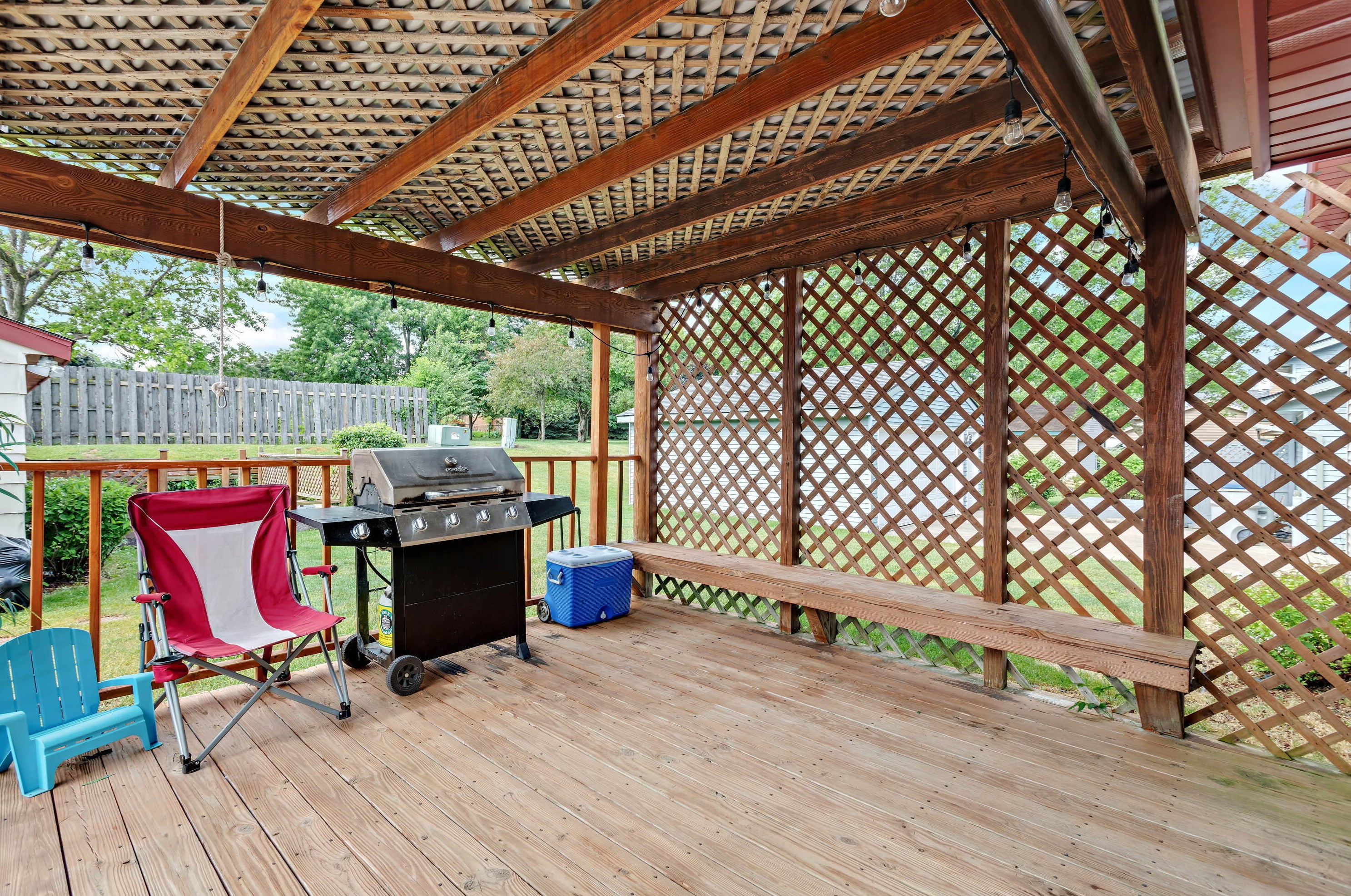 1419 Abbott Ave, Milwaukee WI 53221-3005 exterior