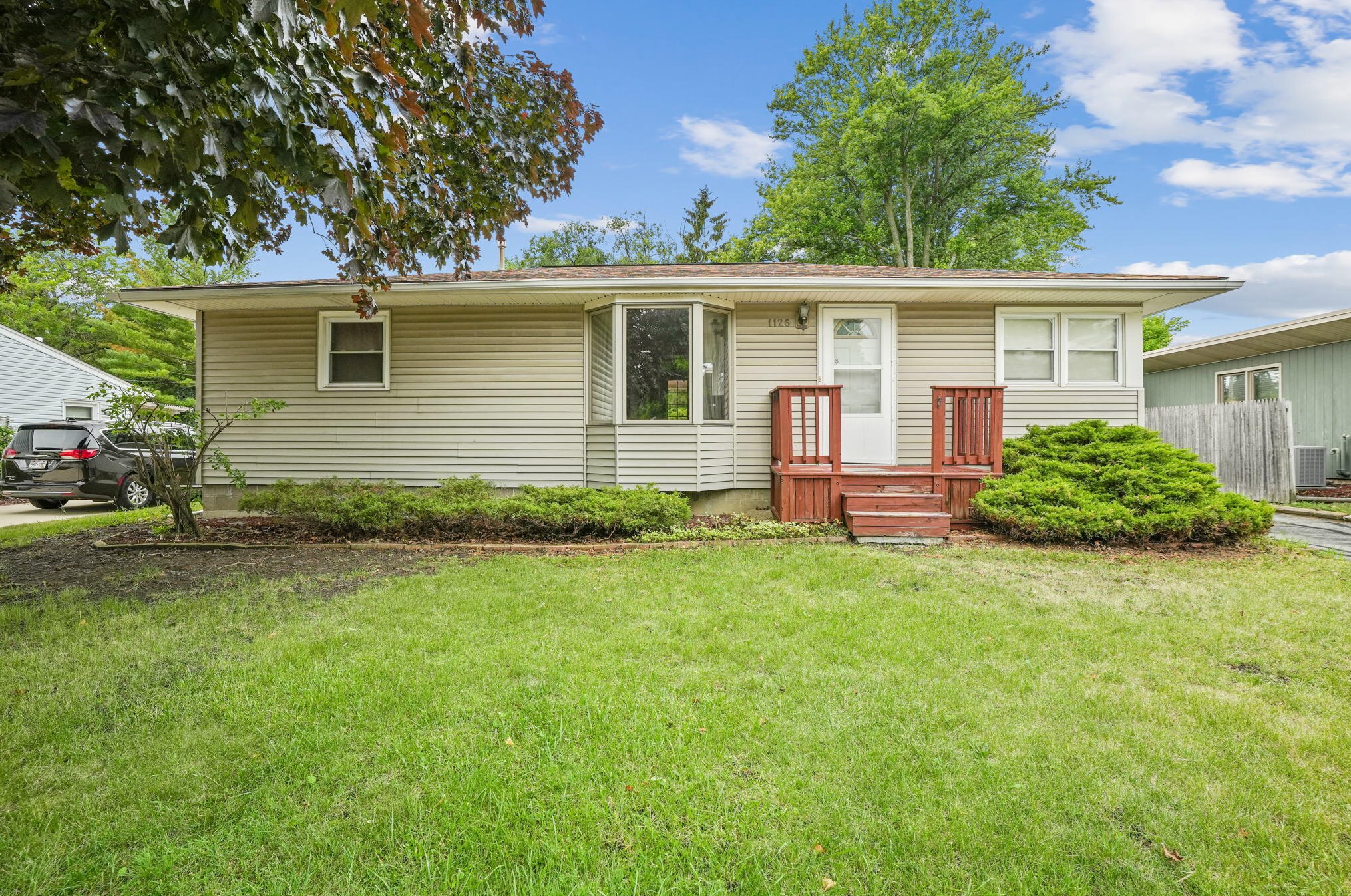 1126 Ohio St, Racine, WI 53405-1972