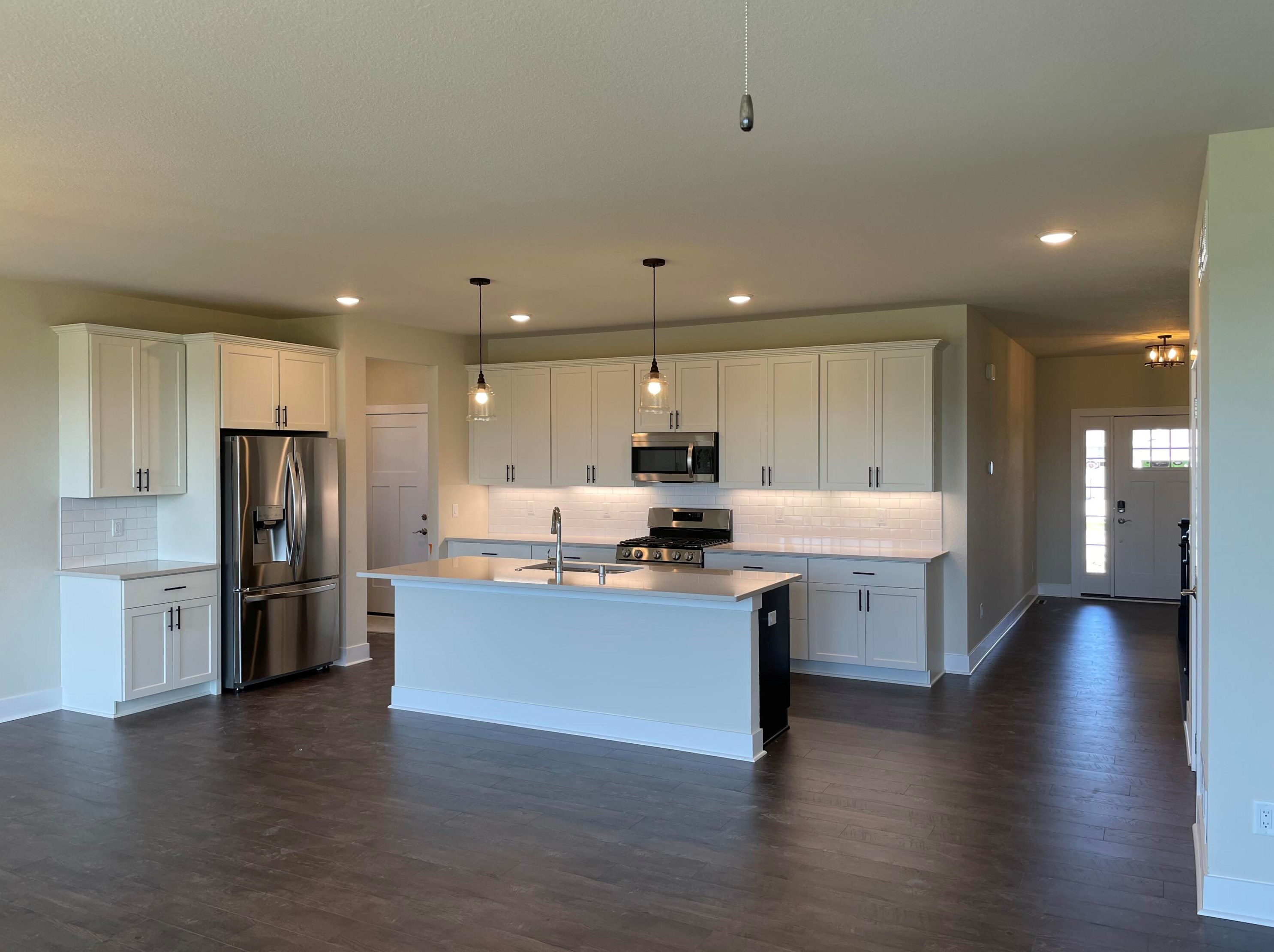 611 Spur Rd, Slinger, WI 53086