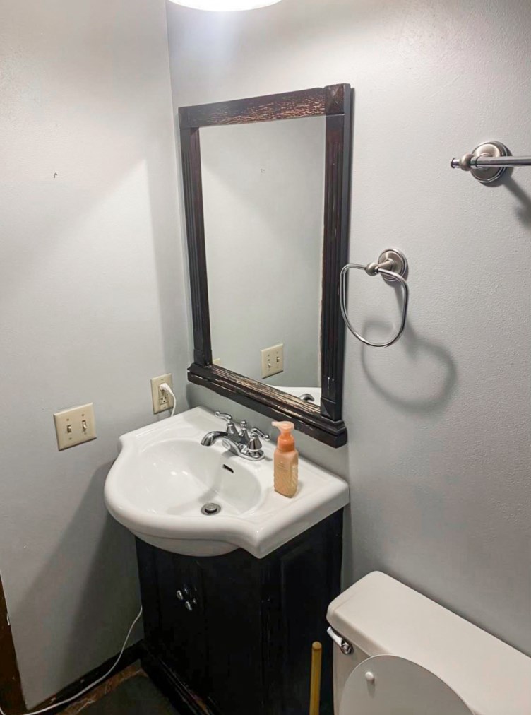 8515 107, Milwaukee WI 53224-4302 exterior