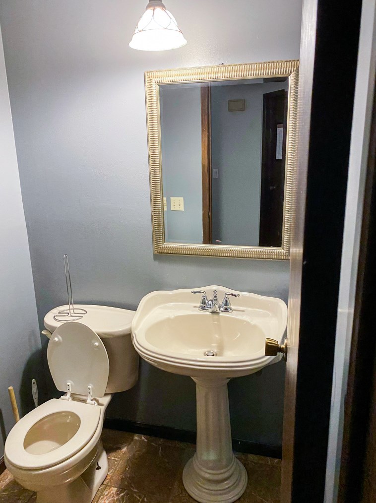 8515 107, Milwaukee WI 53224-4302 exterior