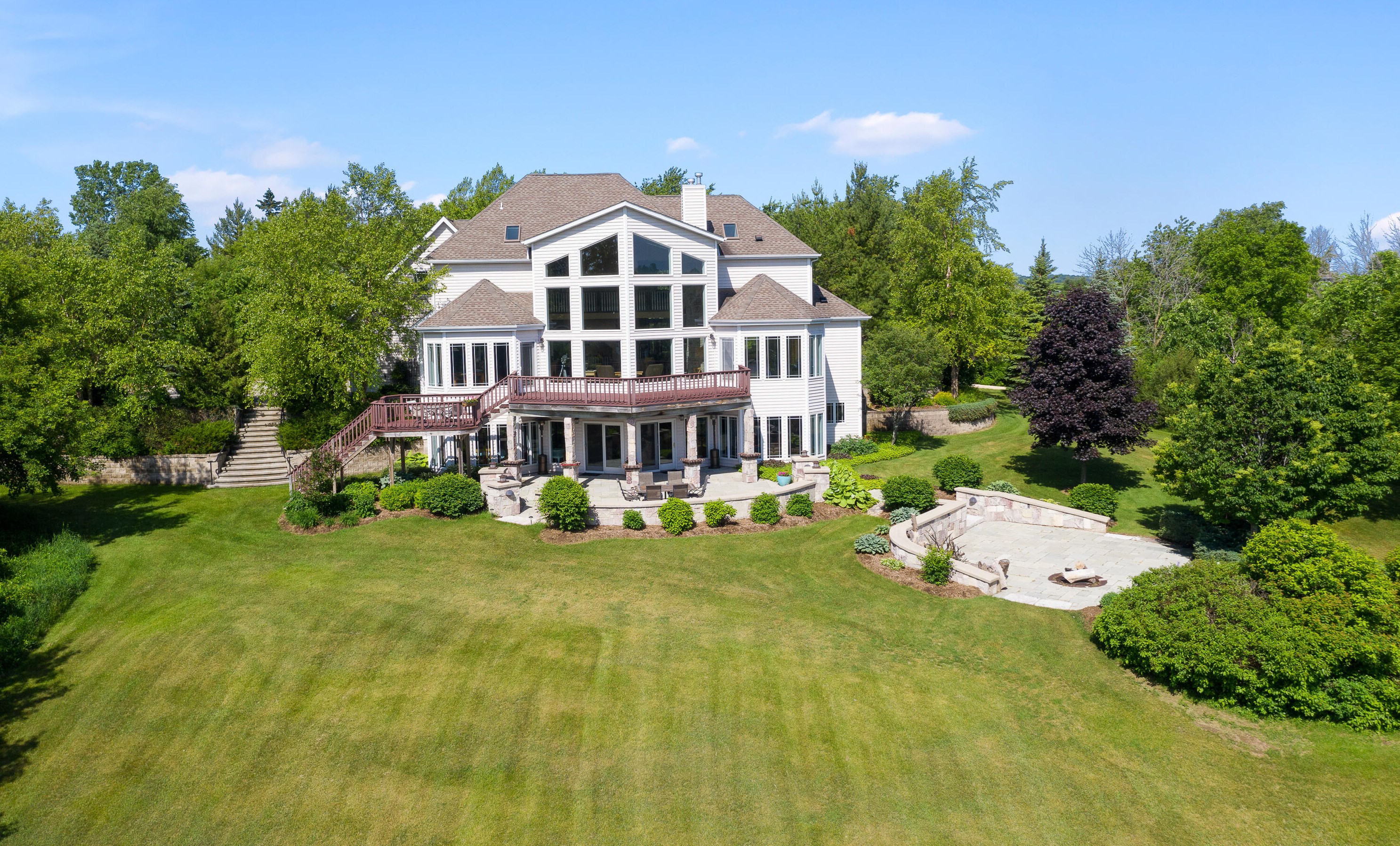 7380 Aurora Rd, West Bend, WI 53090