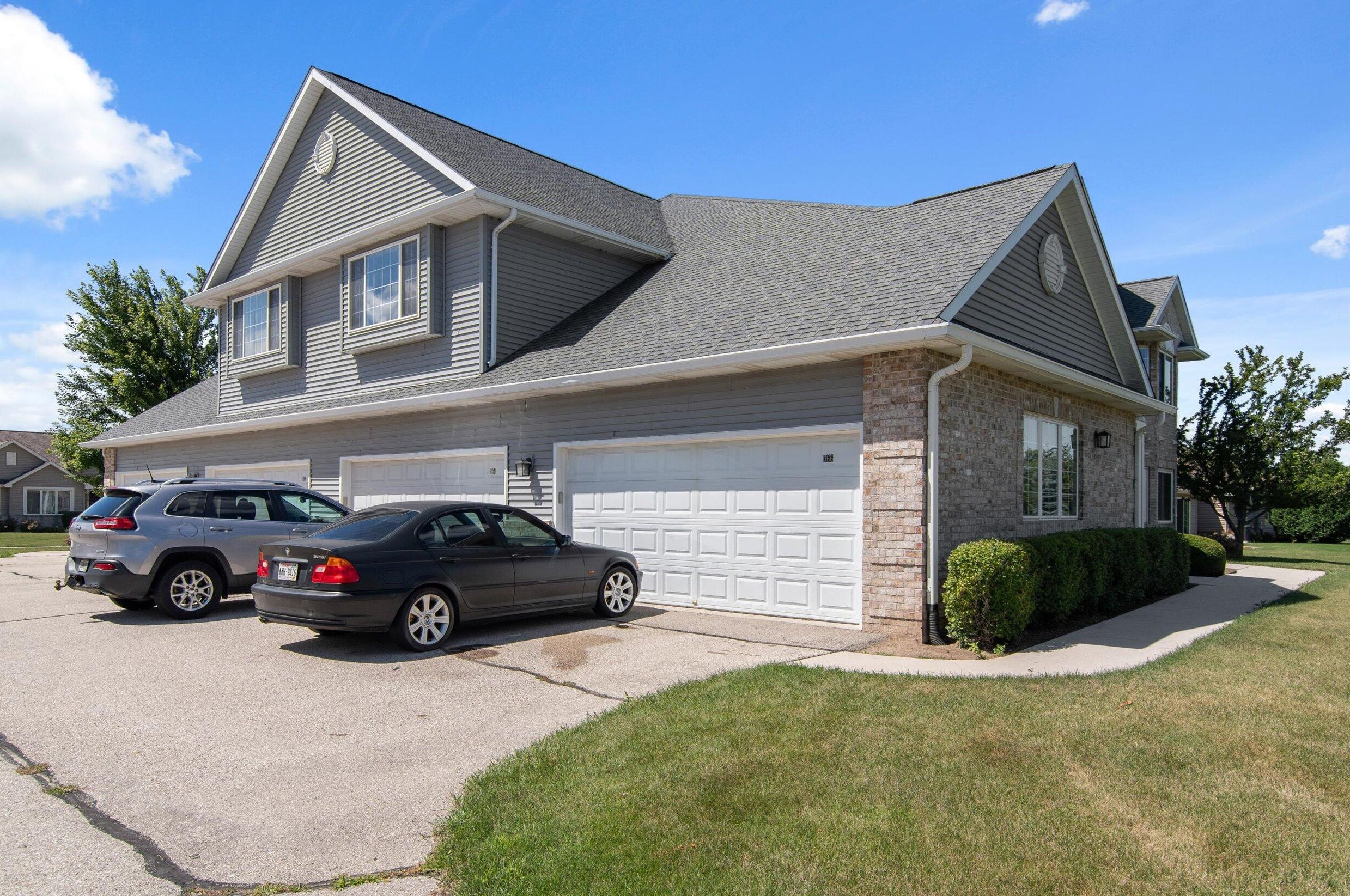 366 N Redding Cir, Belgium, WI 53004