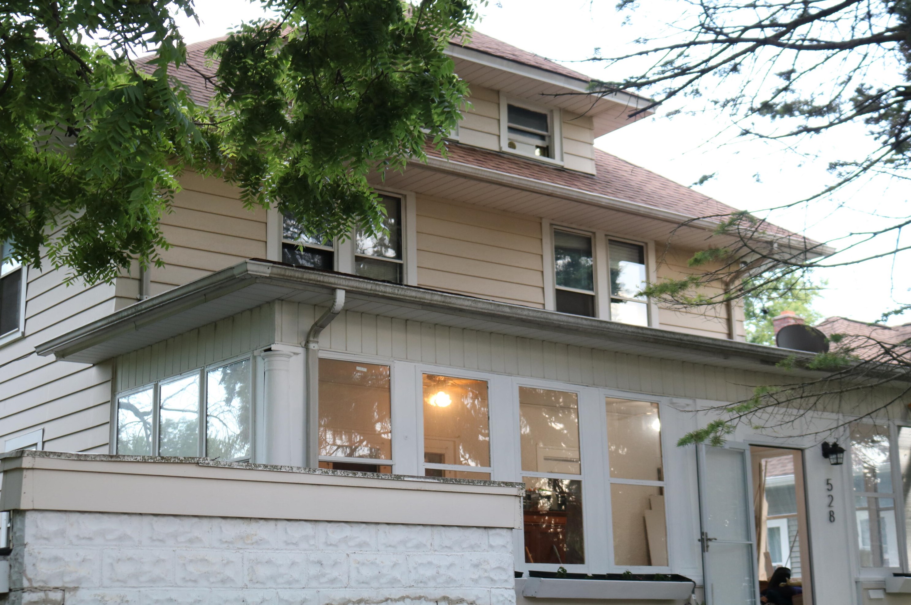 528 N Main St, Mayville, WI 53050