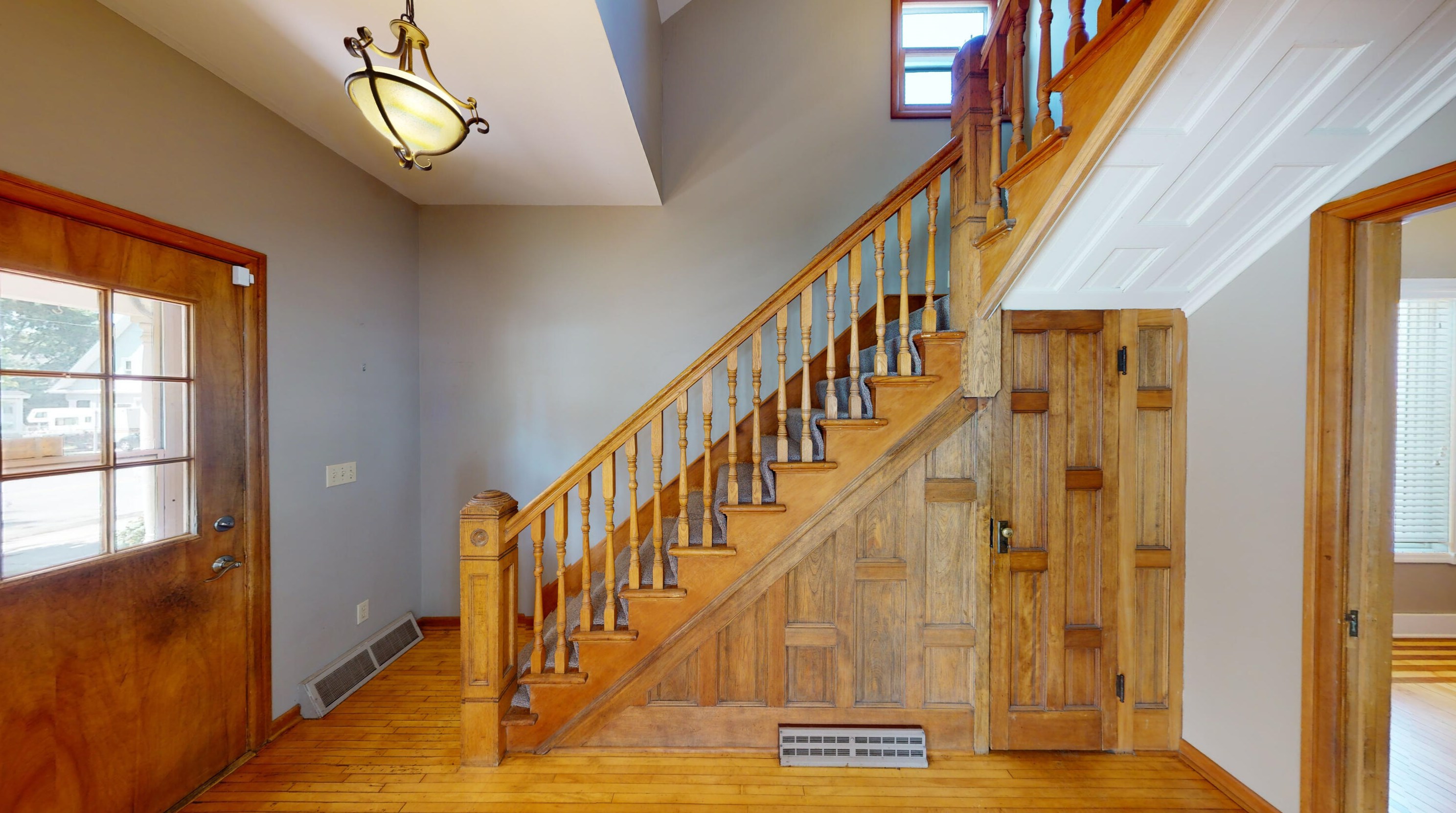202 3rd St, Fort Atkinson, WI 53538-1841