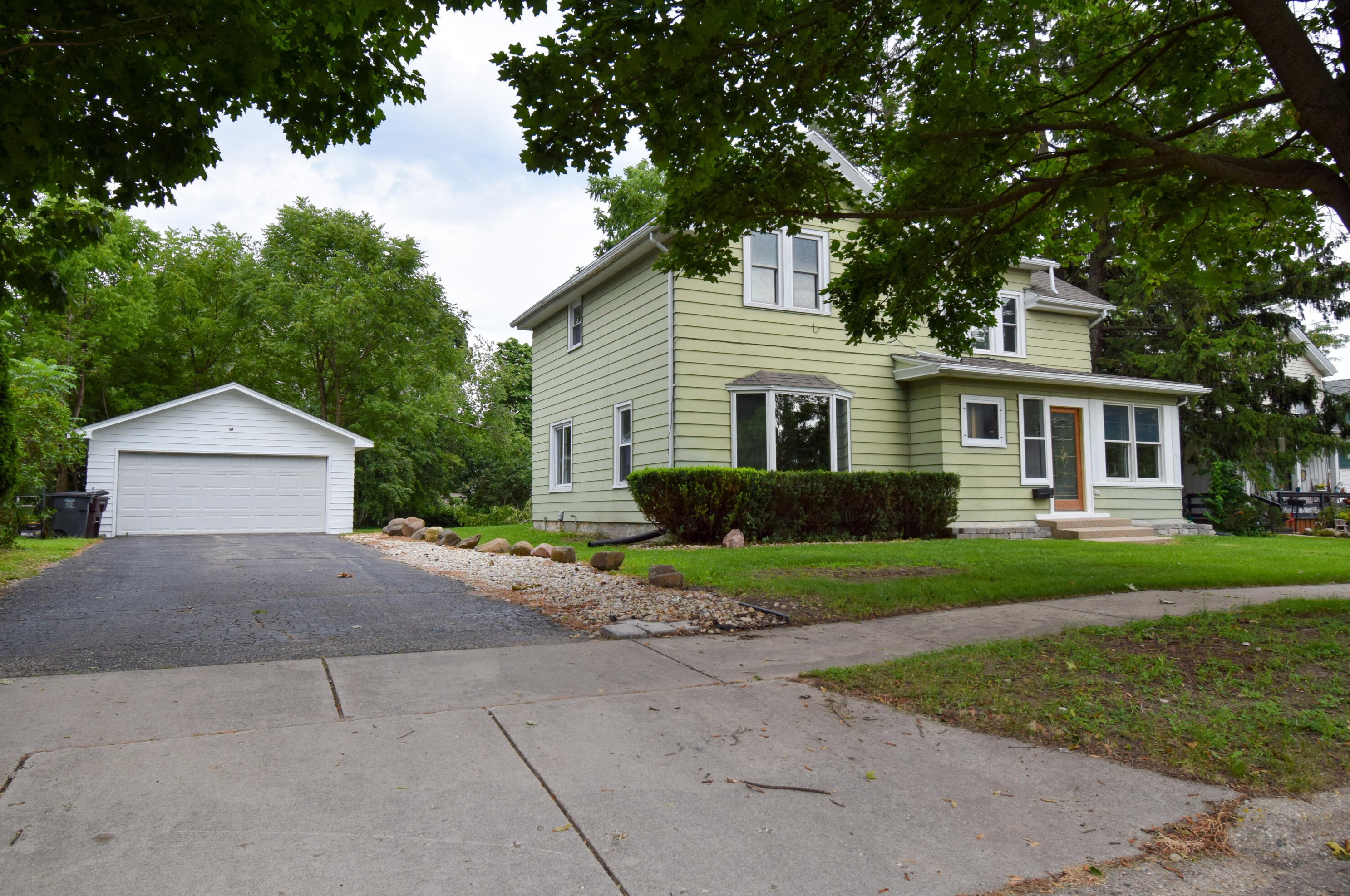 261 Church St, Whitewater, WI 53190