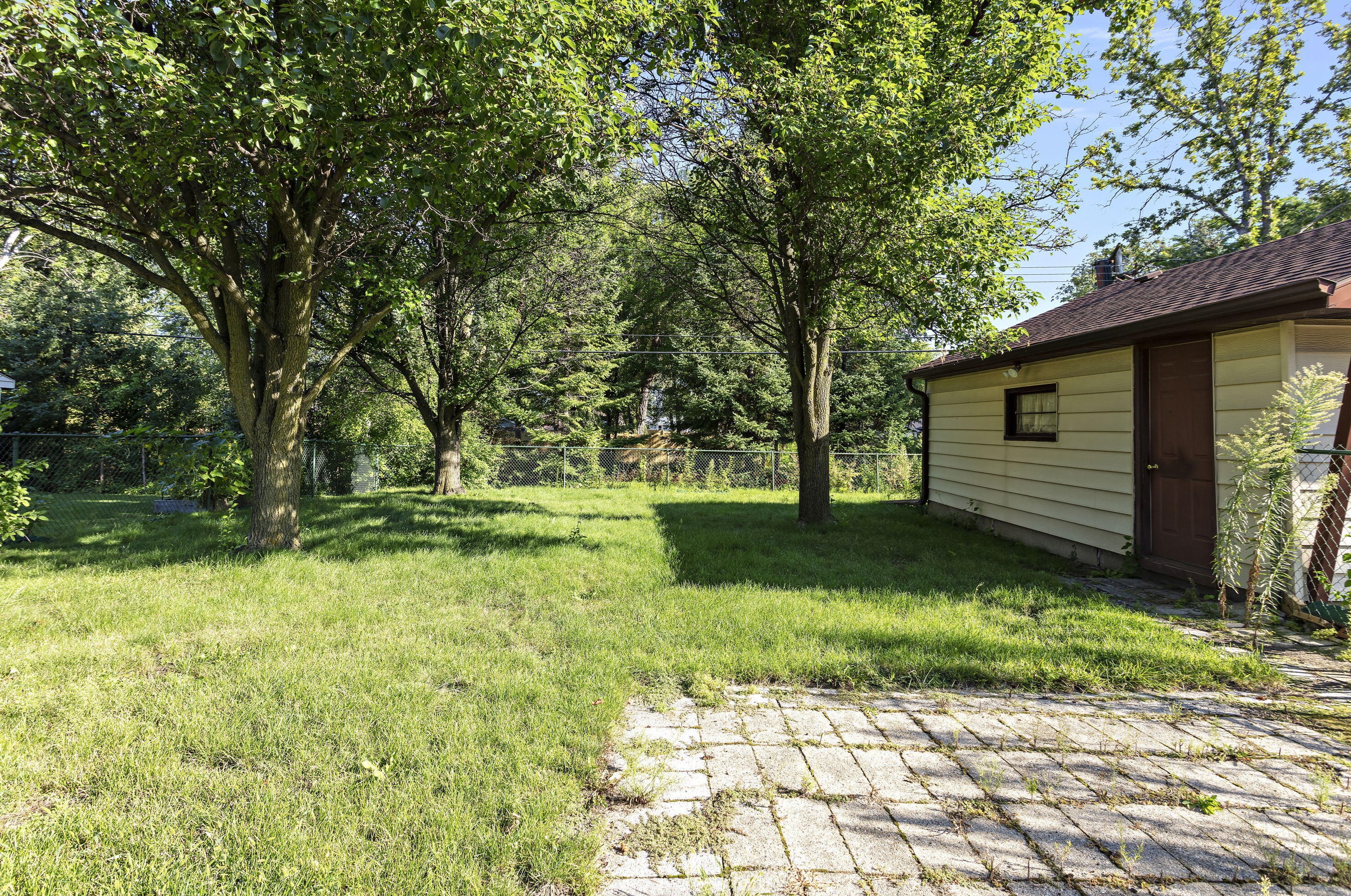 6224 Bottsford Ave, Milwaukee WI 53220-3415 exterior