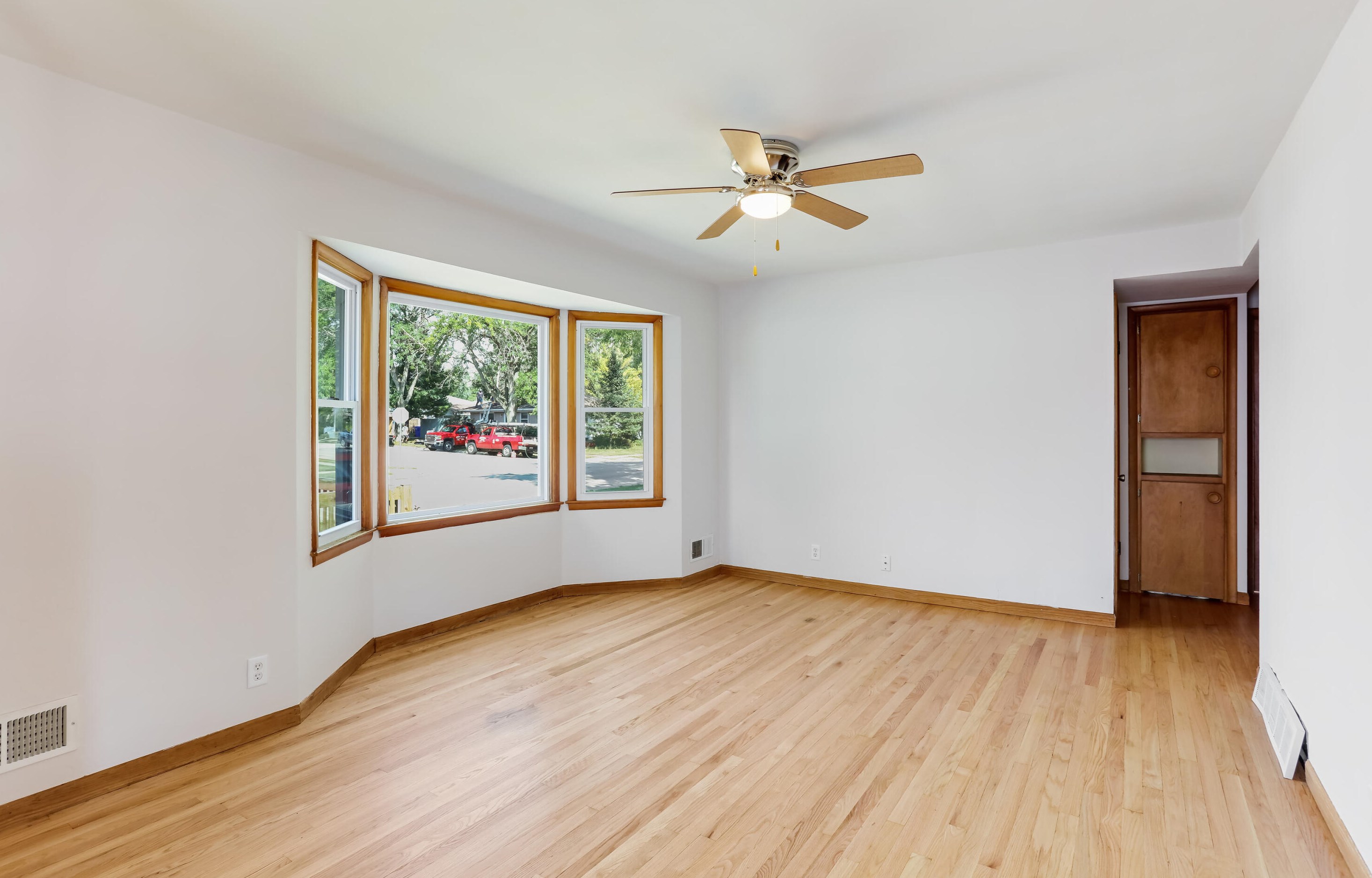 6137 51st Ave, Kenosha, WI 53142