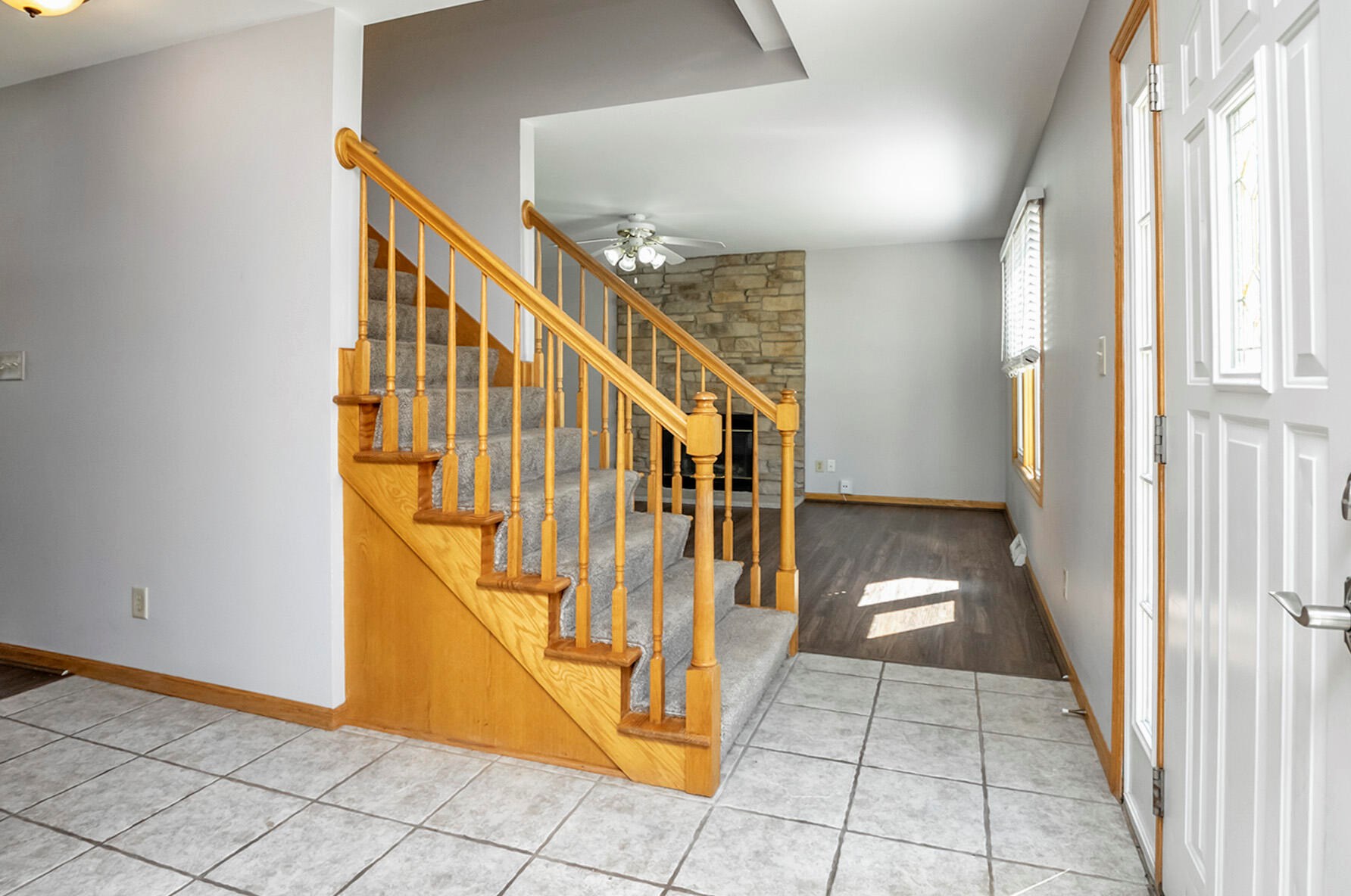 800 Kentwood Dr, Racine, WI 53402-1936