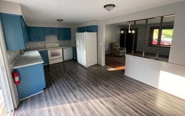 1607 Camelot Blvd, Sheboygan, WI 53081-7515