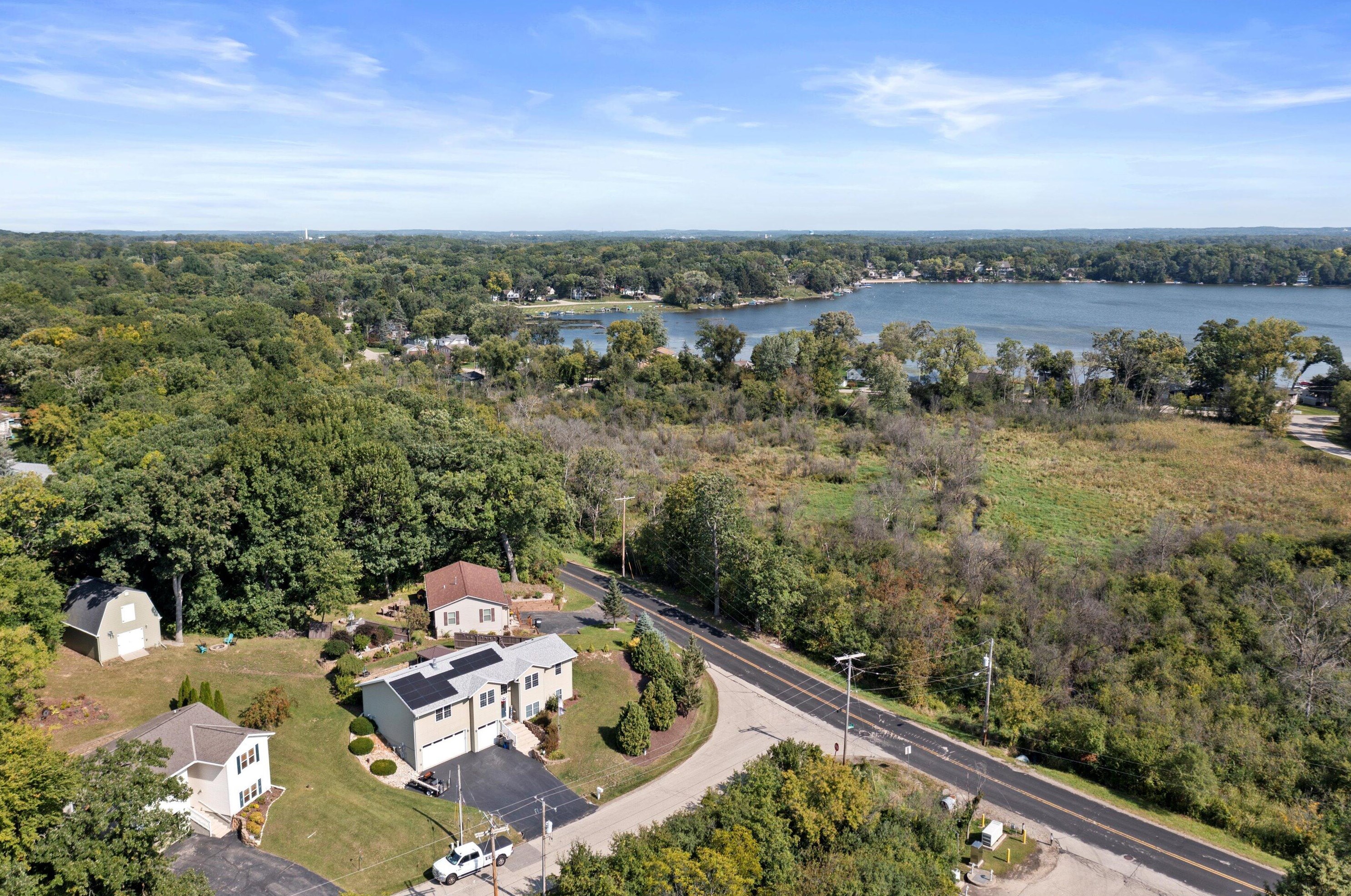 34110 Valley Dr, Lyons, WI 53105-8393