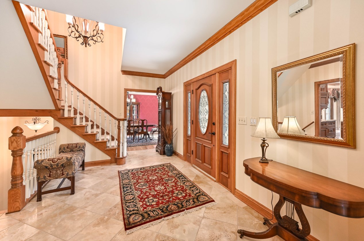 19510 Buckingham Pl, Brookfield, WI 53045-4171