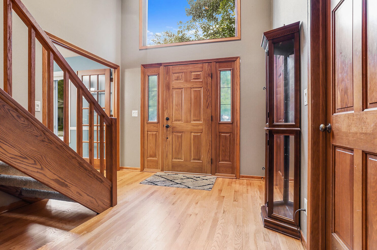 2304 Hunters Ridge Ct, Manitowoc, WI 54220