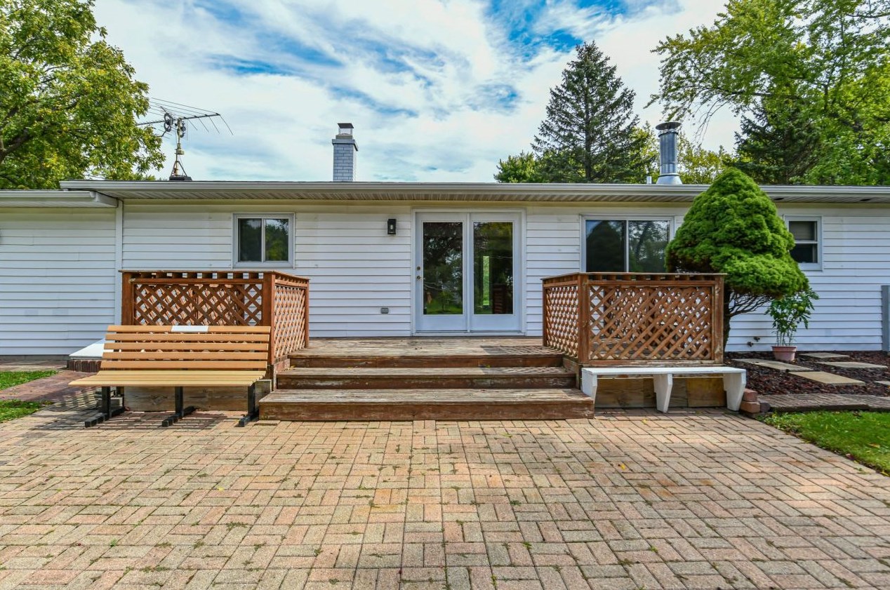 8754 378th Ave, Lyons, WI 53105