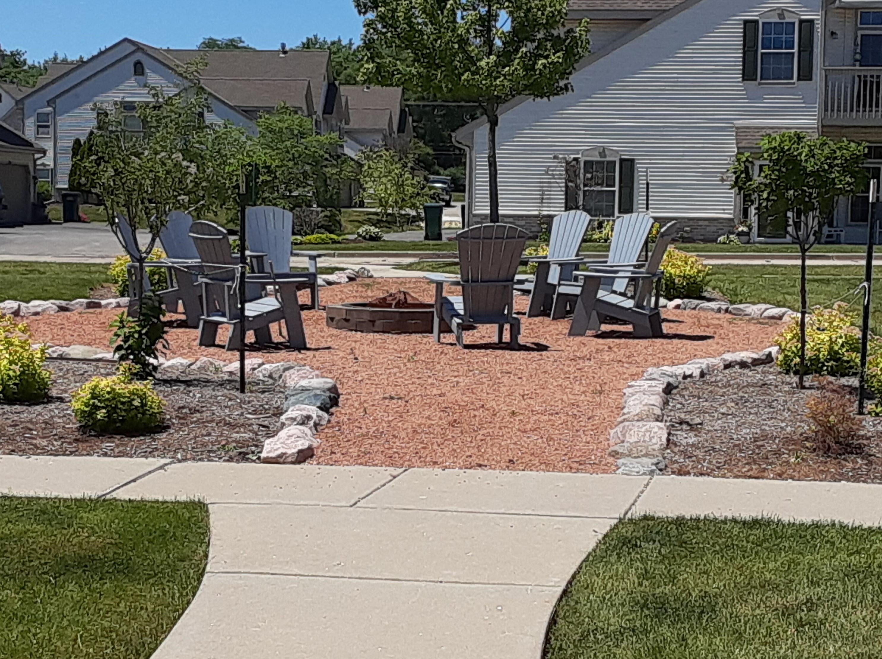 983 Stratford Ct, Racine WI  53406-7001 exterior