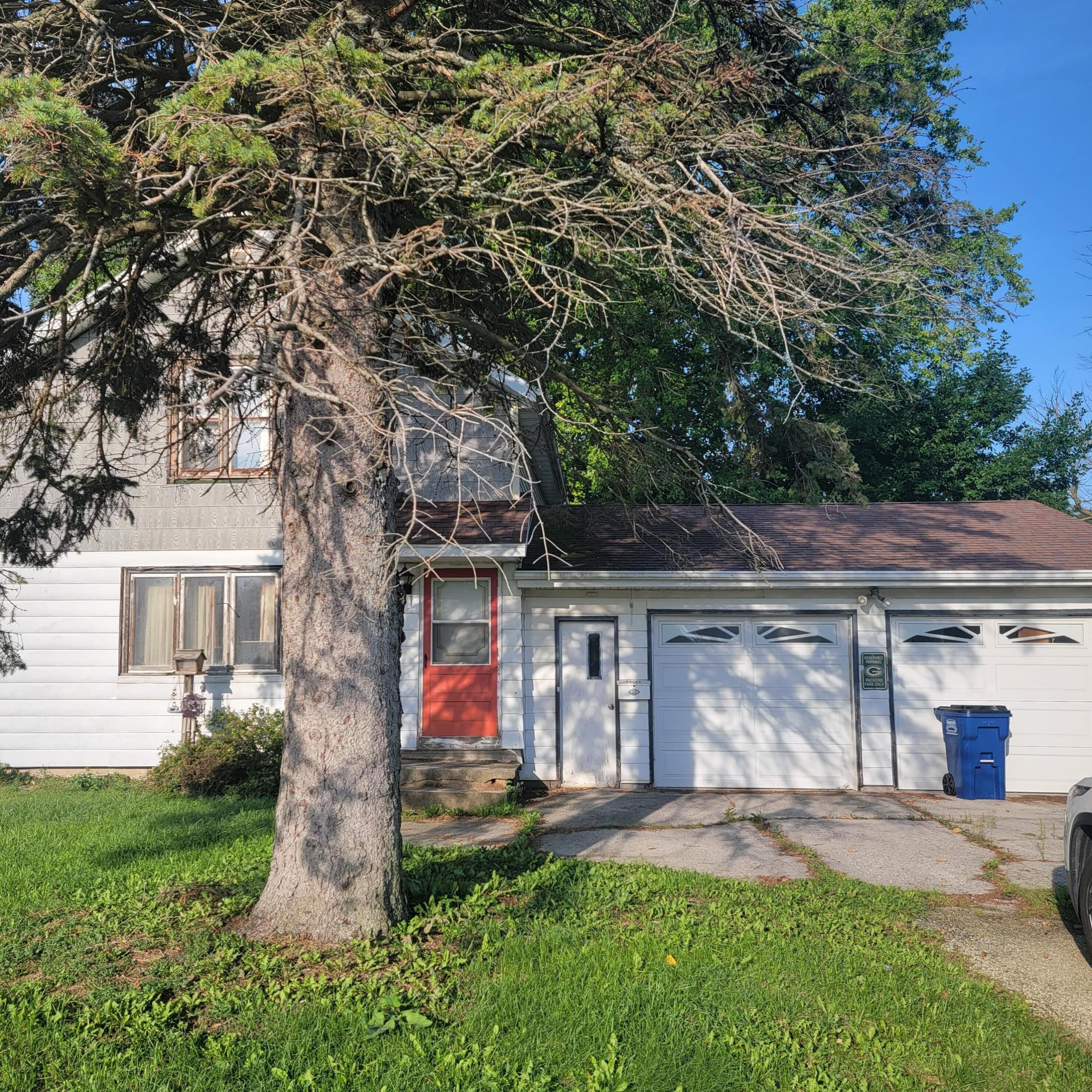 1608 38th St, Sheboygan, WI 53081-1724