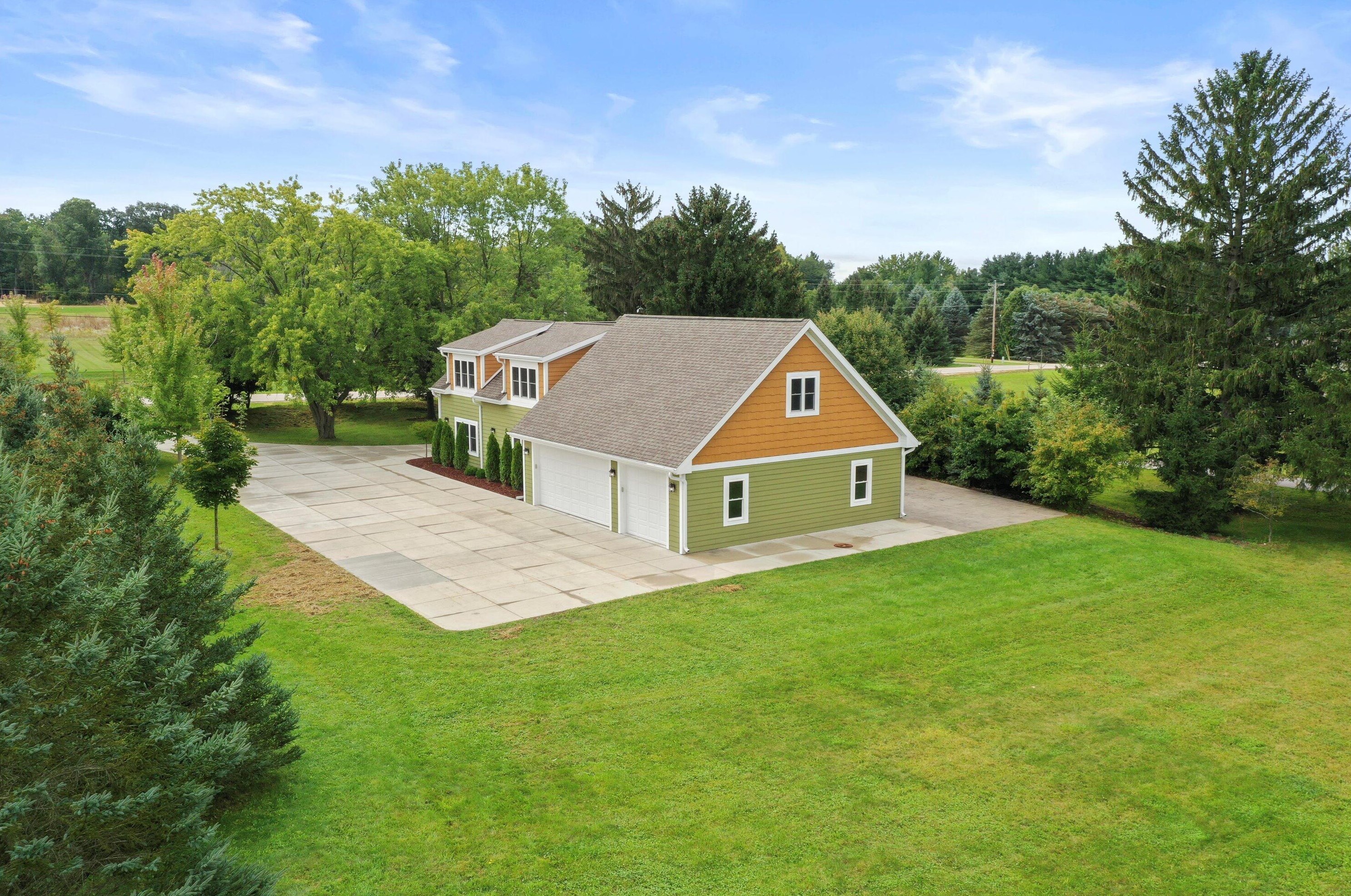 4768 Monches Rd, Colgate, WI 53017