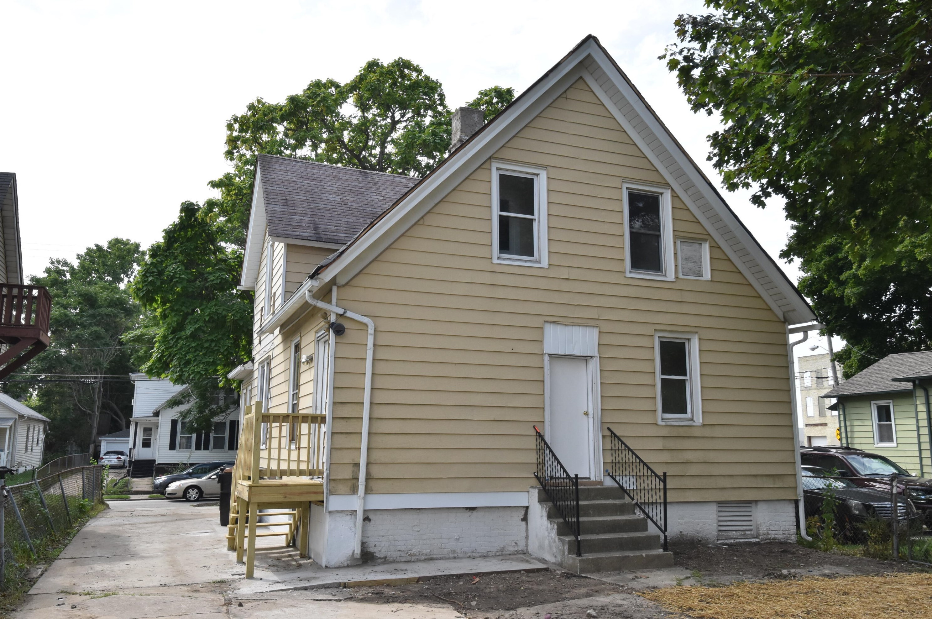 1412 West St, Racine, WI 53404