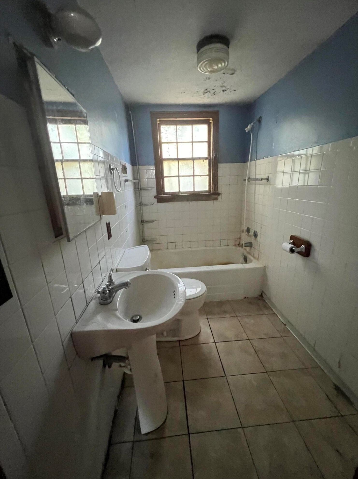 209 Beloit St, Delavan WI 53115-1603 exterior