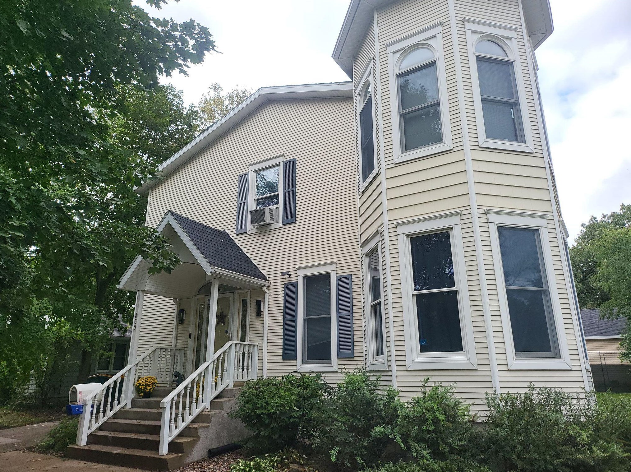 330 Garfield St, Fort Atkinson, WI 53538-1409