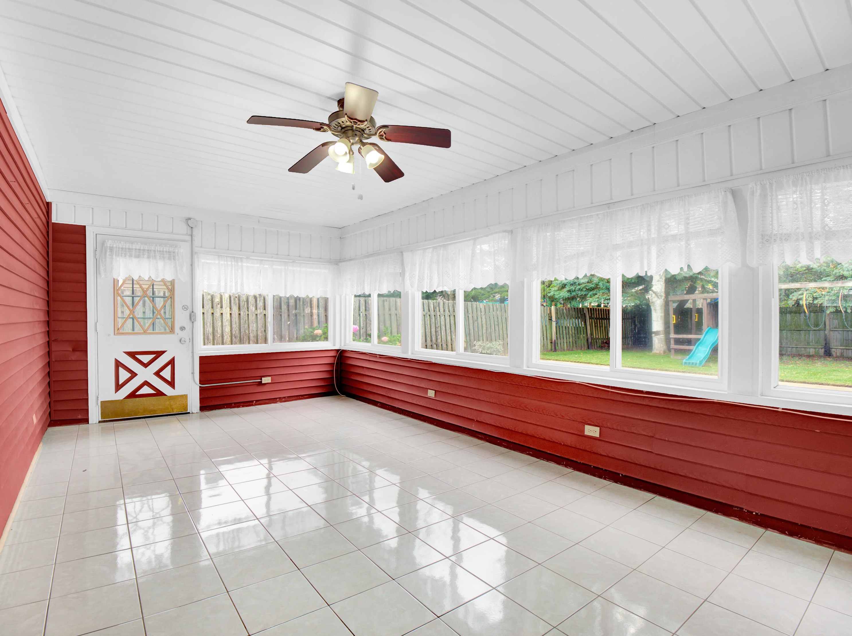 3804 15th St, Sheboygan, WI 53081-7130