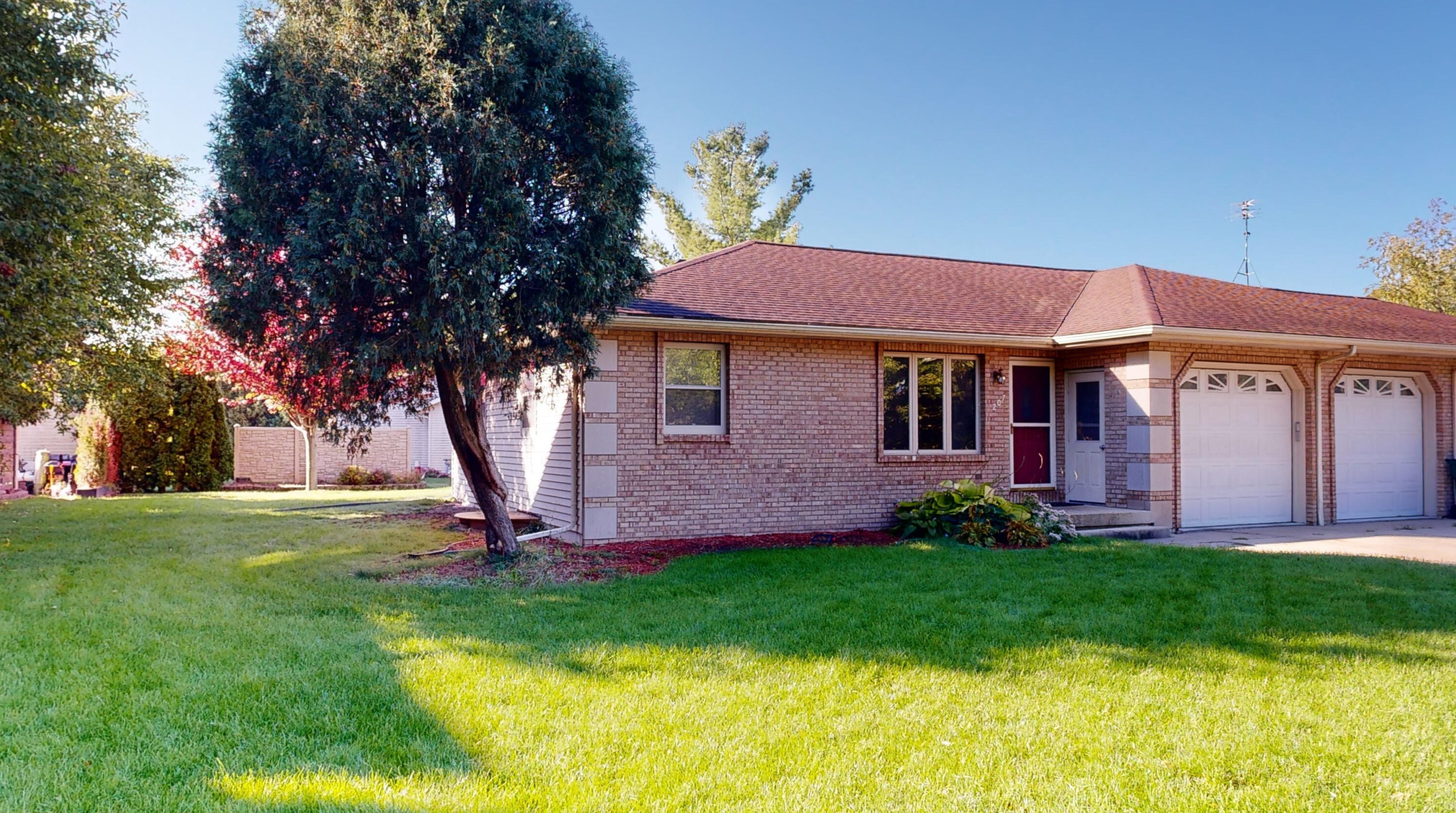207 Radloff St, Fort Atkinson, WI 53538-2814