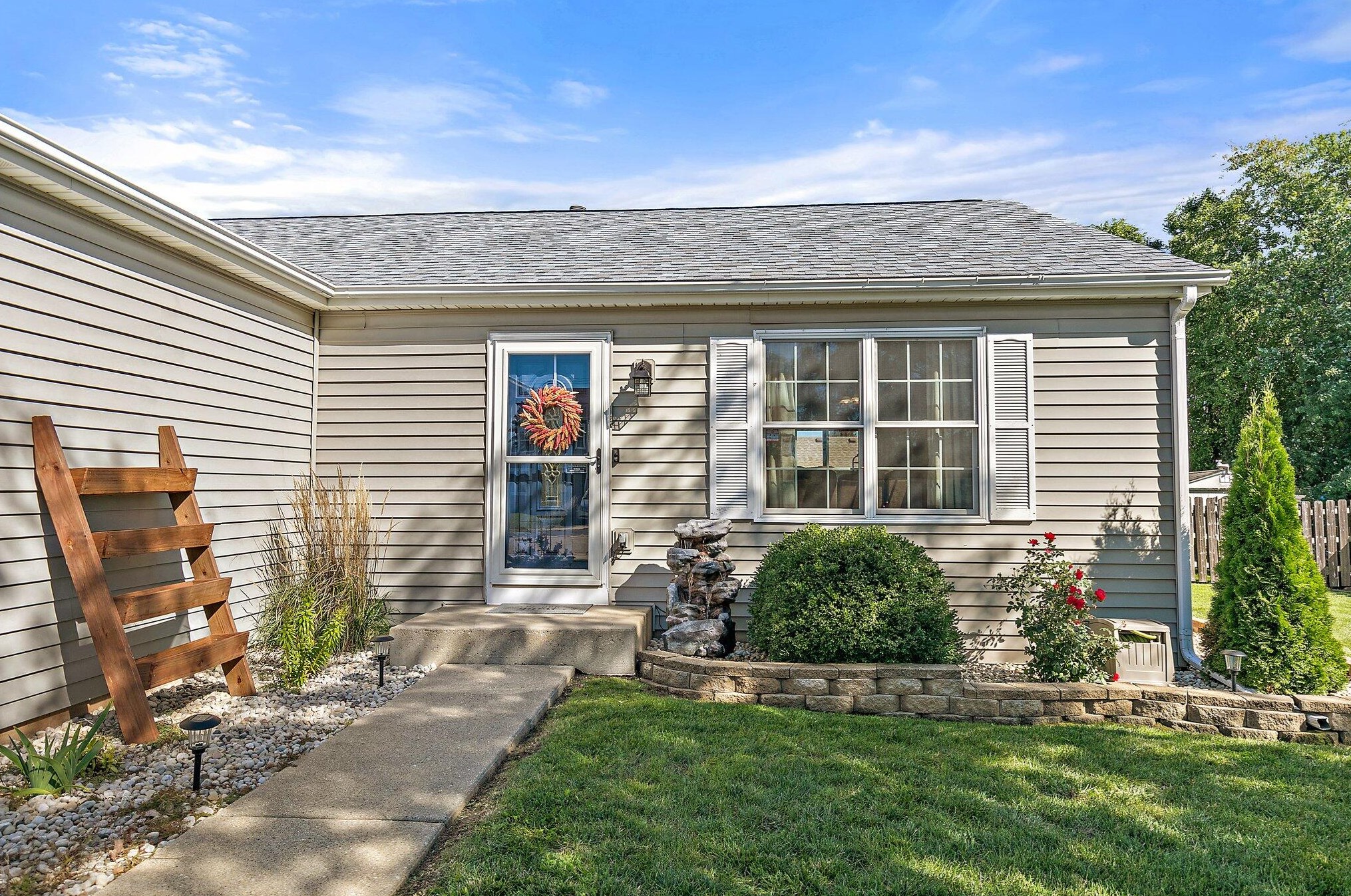 1038 Pheasant Dr, Genoa City, WI 53128-1996