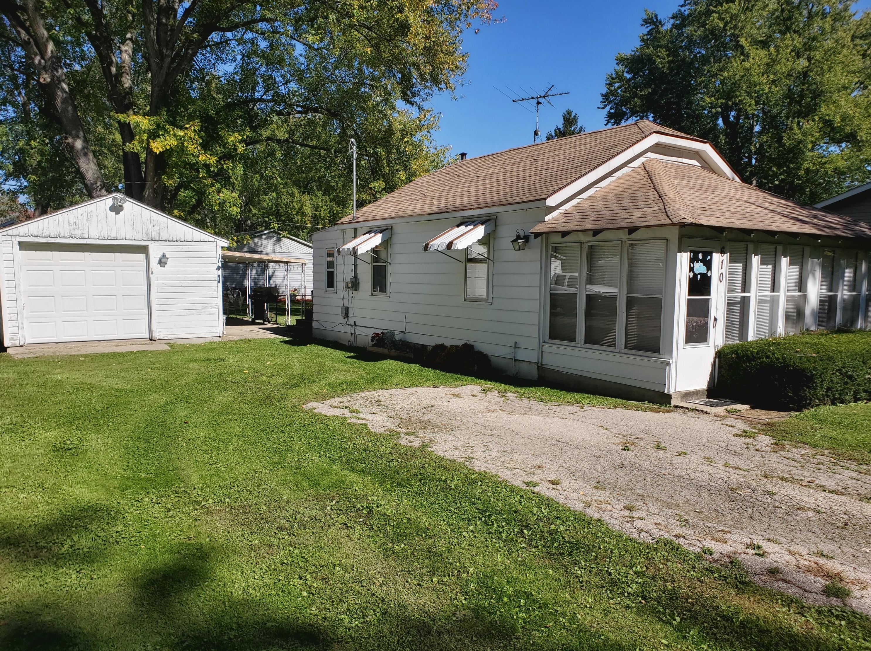 610 Rickords St, Delavan, WI 53115-3649