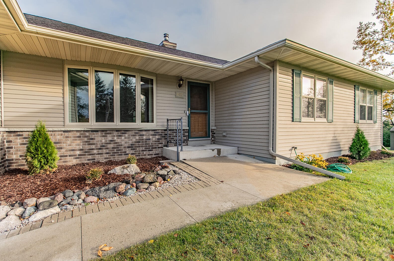 402 Roosevelt Ave, Sheboygan, WI 53083-1007