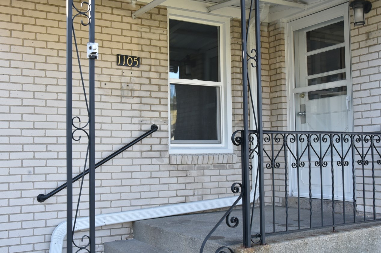 1105 Wolff St, Racine, WI 53402-4167