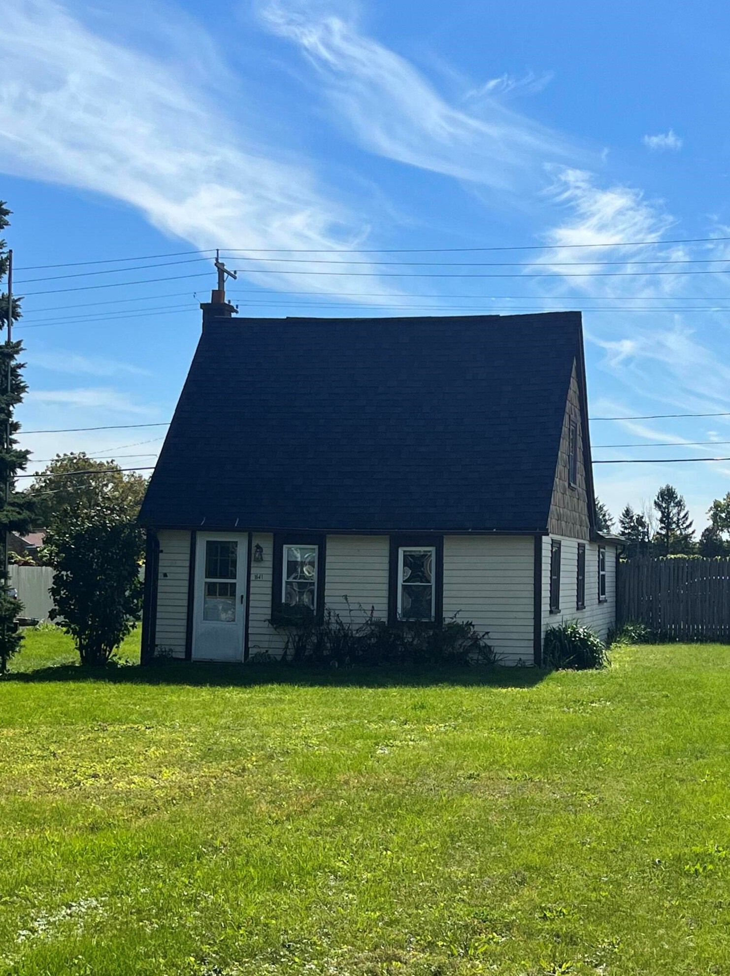1641 Ellis Ave, Racine WI  53402-2748 exterior