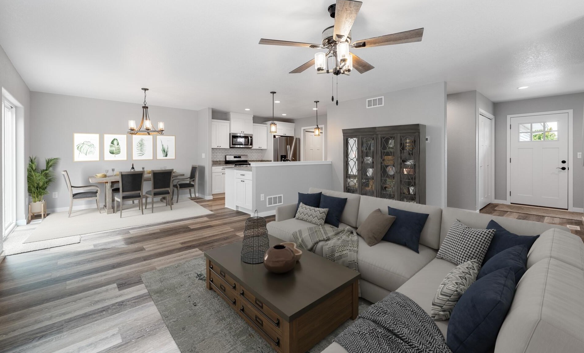 2111 Daisy Dr, West Bend, WI 53090