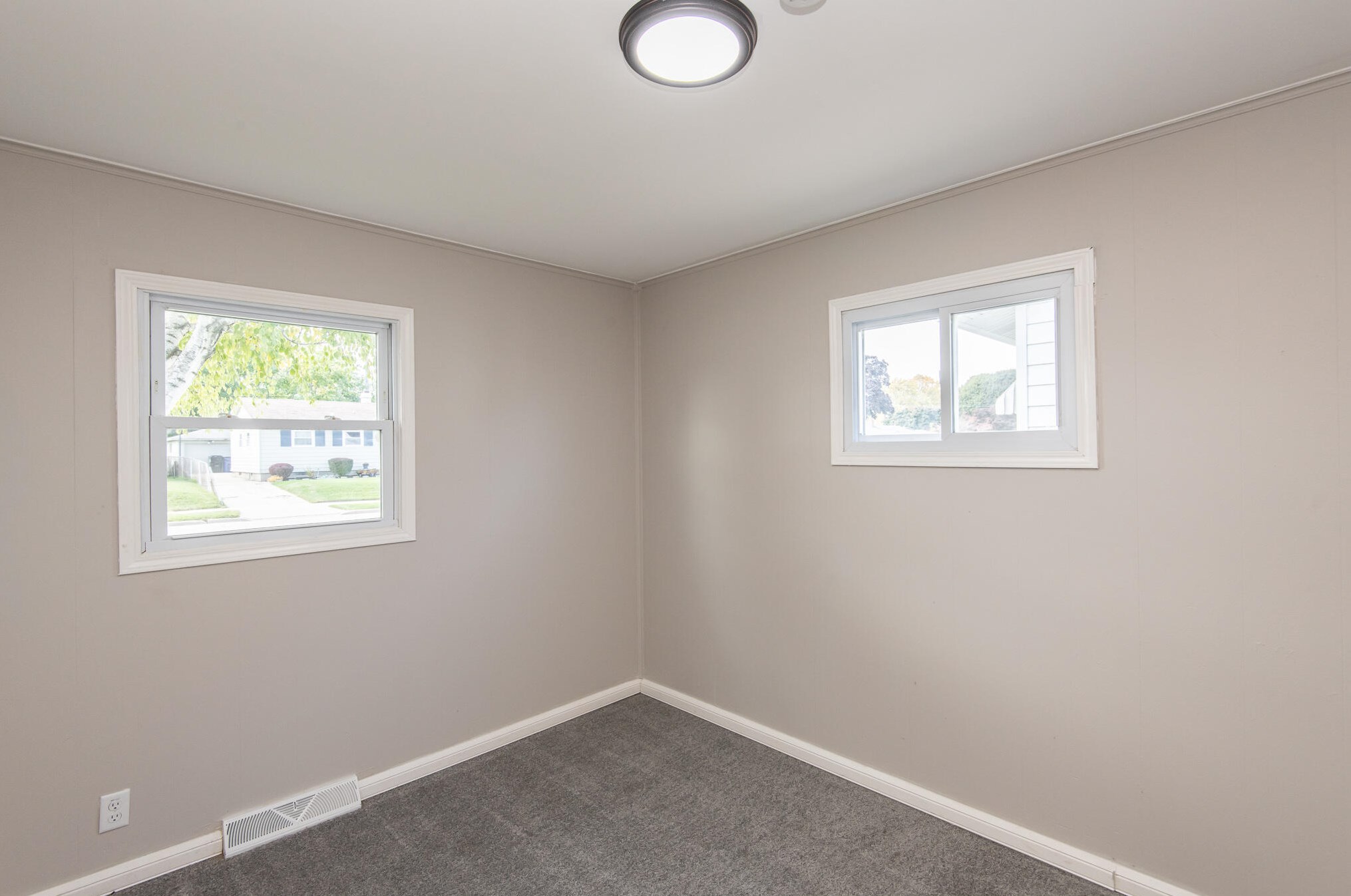 1845 Shoop St, Racine WI  53404-2340 exterior
