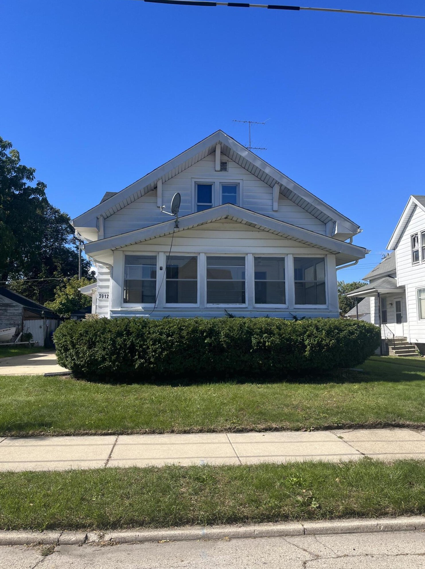 3912 10th Ave, Kenosha, WI 53140